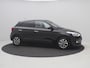 Hyundai i20 1.0 T-GDI Premium | Achterbank in delen neerklapbaar | Achteruitrijcamera | Airco (automatisch)
