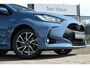 Toyota Yaris 1.5 Hybrid Dynamic Automaat | Apple Carplay / Android auto | 16” lichtmetalen velgen ‘machined’ | 7” digital dashboard ‘binocular’ | Smart Entry met startknop | Elektrische ramen achter | Portierinl