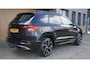 Skoda Karoq 1.5 TSI 150PK Sportline Business *Black Style* Pano.Dak Canton Virtual Stoel/Stuurverwarming Trekhaak 19inch LM *NL auto* 97549km!