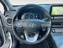 Hyundai Kona Electric EV Fashion 64 kWh 204PK | Warmtepomp | Navigatie | Apple Carplay & Android Auto | Adaptive cruise control | Open dak | Head-up display | Achteruitrijcamera |
