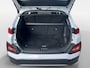 Hyundai Kona Electric EV Fashion 64 kWh 204PK | Warmtepomp | Navigatie | Apple Carplay & Android Auto | Adaptive cruise control | Open dak | Head-up display | Achteruitrijcamera |
