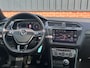 Volkswagen Tiguan 1.5 TSI R-Line Paroramdak/Trekhaak/Camera