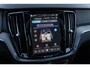 Volvo V60 2.0 T8 Plug-in Hybrid AWD Plus Dark | PHEV Long Range | Trekhaak | Sportstoelen | Panoramadak | Harman Kardon Audio | Head-up Display | 360 Graden Camera | Stoelverwarming voor en achter | Keyless Entry | Elektrische Achterklep | Elektrisch Verstelbare Voorstoelen | Cruise Control Adaptief | BLIS | Google Navigatie | Apple Carplay | Android Auto