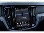 Volvo V60 2.0 T8 Plug-in Hybrid AWD Plus Dark | PHEV Long Range | Trekhaak | Sportstoelen | Panoramadak | Harman Kardon Audio | Head-up Display | 360 Graden Camera | Stoelverwarming voor en achter | Keyless Entry | Elektrische Achterklep | Elektrisch Verstelbare Voorstoelen | Cruise Control Adaptief | BLIS | Google Navigatie | Apple Carplay | Android Auto