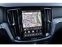 Volvo V60 2.0 T8 Plug-in Hybrid AWD Plus Dark | PHEV Long Range | Trekhaak | Sportstoelen | Panoramadak | Harman Kardon Audio | Head-up Display | 360 Graden Camera | Stoelverwarming voor en achter | Keyless Entry | Elektrische Achterklep | Elektrisch Verstelbare Voorstoelen | Cruise Control Adaptief | BLIS | Google Navigatie | Apple Carplay | Android Auto