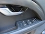 Volvo V70 1.6 T4 Nordic+ Automaat 180 PK!! Leer Stoelverwarming Navigatie Ecc Cruisecontrol Pdc Lm Velgen Trekhaak ***Dealer Onderhouden***NL Auto***