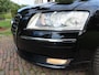 Audi A8 4.2 FSI quattro Pro Line+ Leer/Alcantara Schuifkanteldak Ecc Cruisecontrol Xenon Navigatie Bose Pdc 19 Inch Lm Velgen ***Apk t/m 10-9-2027***Youngtimer***Nette Auto***Goed Onderhouden***