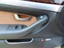 Audi A8 4.2 FSI quattro Pro Line+ Leer/Alcantara Schuifkanteldak Ecc Cruisecontrol Xenon Navigatie Bose Pdc 19 Inch Lm Velgen ***Apk t/m 10-9-2027***Youngtimer***Nette Auto***Goed Onderhouden***