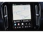 Volvo XC40 Recharge Plus 70 kWh l Adaptieve cruise control l Elektrische achterklep l BLIS l Keyless entry & start l Verwarbare voorstoelen & stuur l Warmtepomp l Google navigatie l 4-voudig elektrische lendensteun l 19 Inch Lichtmetalen velgen l