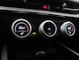Skoda Superb Combi 1.5 TSI PHEV Business Edition 204PK DSG Panoramadak, Canton Audio, Virtual Pedal, 17" LM Velgen, Keyless, Achteruitrijcamera, Head-Up Display, Matrix LED Verlichting