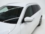 BMW 5-Serie Touring 530e High Executive | Leder | Trekhaak | Harman/Kardon | 360 | HUD | Memory | Sfeerlicht | Carplay