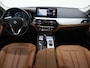 BMW 5-Serie Touring 530e High Executive | Leder | Trekhaak | Harman/Kardon | 360 | HUD | Memory | Sfeerlicht | Carplay