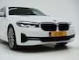 BMW 5-Serie Touring 530e High Executive | Leder | Trekhaak | Harman/Kardon | 360 | HUD | Memory | Sfeerlicht | Carplay