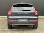 Volvo XC40 2.0 B4 Plus Dark / Stuur- Stoelverwarming / Trekhaak / Harman Kardon / All-Season banden / Apple Carplay / Android Auto / Adaptieve Cruise Control / Blis /