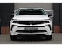 Opel Grandland 1.6 Turbo Plug-In Hybrid 225 pk + Business Elegance + Weinig kilometers + 19 Inch + Luxe Stoelen + 360 Camera + Adaptieve cruise + Stoel/stuurverwarming + Leuke uitvoering!
