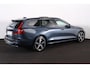 Volvo V60 T6 Recharge AWD Plus Dark - Panorama/schuifdak - IntelliSafe Assist & Surround - 360º Camera - Harman/Kardon audio - Verwarmde voorstoelen, stuur & achterbank - Parkeersensoren voor & achter - Elektr. bedienb. voorstoelen met geheugen - Head up display - Extra getint glas - 19' LMV