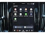 Volvo V60 T6 Recharge AWD Plus Dark - Panorama/schuifdak - IntelliSafe Assist & Surround - 360º Camera - Harman/Kardon audio - Verwarmde voorstoelen, stuur & achterbank - Parkeersensoren voor & achter - Elektr. bedienb. voorstoelen met geheugen - Head up display - Extra getint glas - 19' LMV