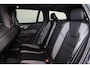 Volvo V60 T6 Recharge AWD Plus Dark - Panorama/schuifdak - IntelliSafe Assist & Surround - 360º Camera - Harman/Kardon audio - Verwarmde voorstoelen, stuur & achterbank - Parkeersensoren voor & achter - Elektr. bedienb. voorstoelen met geheugen - Head up display - Extra getint glas - 19' LMV