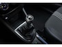 Renault Clio 1.2 TCe Intens 120 Pk | GT-Line Pakket | Stoelverwarming | Keyless Entry & Start | Navigatie | Cruise Control