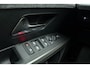 Peugeot E-3008 Allure Avantage 210 73 kWh DEMO | 525 KM WLTP | Warmtepomp | Trekhaak | Navigatie | 360 Vision & Drive Assist Pack