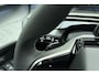 Peugeot E-3008 GT Long Range 97 kWh 230 Pk | OP VOORRAAD | UNIEK | WLTP 680 Actieradius | Trekhaak | Panoramisch Schuif/Kantel Dak | Alcantara Executive Interior