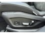 Peugeot E-3008 GT Long Range 97 kWh 230 Pk | OP VOORRAAD | UNIEK | WLTP 680 Actieradius | Trekhaak | Panoramisch Schuif/Kantel Dak | Alcantara Executive Interior