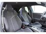 Opel Mokka-e Electric 54 kWh 281pk GSE | Unieke uitvoering | Alcantara sportstoelen | 20" Lichtmetalen velgen |  | Sperdifferentieel | Alcon remschijven met gele remklauwen | Navigatie | Stoel- en Stuurverwarming | Camera | Adapt. Cruise control | Zwart dak en motorkap