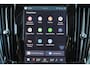Volvo V90 T8 Recharge AWD Ultra Dark - Luchtvering - Panorama/schuifdak - IntelliSafe Assist & Surround - 360º Camera - Bowers & Wilkins audio - Adaptieve LED koplampen - Verwarmde voorstoelen, stuur & achterbank - Parkeersensoren voor & achter - Elektr. bedienb. voorstoelen met geheugen - Geventileerde voorstoelen - Head up display - Inklapbare trekhaak - 20' LMV