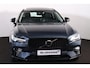 Volvo V90 T8 Recharge AWD Ultra Dark - Luchtvering - Panorama/schuifdak - IntelliSafe Assist & Surround - 360º Camera - Bowers & Wilkins audio - Adaptieve LED koplampen - Verwarmde voorstoelen, stuur & achterbank - Parkeersensoren voor & achter - Elektr. bedienb. voorstoelen met geheugen - Geventileerde voorstoelen - Head up display - Inklapbare trekhaak - 20' LMV
