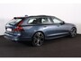Volvo V90 T8 Recharge AWD Ultra Dark - Luchtvering - Panorama/schuifdak - IntelliSafe Assist & Surround - 360º Camera - Bowers & Wilkins audio - Adaptieve LED koplampen - Verwarmde voorstoelen, stuur & achterbank - Parkeersensoren voor & achter - Elektr. bedienb. voorstoelen met geheugen - Geventileerde voorstoelen - Head up display - Inklapbare trekhaak - 20' LMV