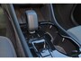 Volvo XC40 B4 Plus Dark - IntelliSafe Assist & Surround - Harman/Kardon audio - Parkeercamera achter - Verwarmde voorstoelen & stuur - Parkeersensoren voor & achter - Elektr. bedienb. voorstoelen met geheugen links - Draadloze tel. lader - Extra getint glas - Inklapbare trekhaak - 18' LMV