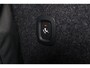 Volvo XC40 B4 Plus Dark - IntelliSafe Assist & Surround - Harman/Kardon audio - Parkeercamera achter - Verwarmde voorstoelen & stuur - Parkeersensoren voor & achter - Elektr. bedienb. voorstoelen met geheugen links - Draadloze tel. lader - Extra getint glas - Inklapbare trekhaak - 18' LMV