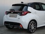 Toyota Yaris 1.5 Hybrid GR Sport 116 Pk Automaat Camera / Apple Carplay / DAB / Stoelverwarming / 18 inch