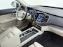 Volvo XC90 T8 390pk AWD Inscription / Blond Leder / Head-Up / ACC / BLIS / Full-LED / El. Stoelen / Trekhaak / Lederen Dashboard / 20'' / Getint Glas / Keyless / Getint Glas / 360 Camera / El. Achterklep / Stoel + Stuurw. Verw