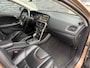 Volvo V40 Cross Country 2.5 T5 255pk+ AWD R-Design Automaat|Camera|IntelliSafe Pro|Leder|19 Inch|Bi-Xenon|Vol optie!!