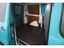 Peugeot Expert 227 2.0 HDI L1H1 Navteq 2/ Dealer onderhouden!/ Dubbele Schuifdeur/ Trekhaak/ Airco/ Cruise/ Bluetooth/ Elek. pakket/ AUX & USB/ Armsteun/ PDC/ Extra getint glas.