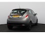 Lancia Ypsilon 0.9 TwinAir Elefantino Plus/ DEALER ONDERHOUDEN!/ Airco/ C.V. Afstand/ Elek. pakket/ Isofix/ Radio-CD AUX & USB/ Multi. LEDER. Stuur/ Getint glas/ Metallic lak.