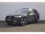 Volvo XC60 T6 350PK Automaat AWD Plus Dark Trekhaak / Adaptieve cruise control / BLIS / Panoramadak / Parkeersensoren voor - en achter / parkeercamera / Elektrische stoelen / stoel - en stuurverwarming /