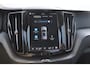 Volvo XC60 T6 350PK Automaat AWD Plus Dark Trekhaak / Adaptieve cruise control / BLIS / Panoramadak / Parkeersensoren voor - en achter / parkeercamera / Elektrische stoelen / stoel - en stuurverwarming /