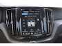 Volvo XC60 T6 350PK Automaat AWD Plus Dark Trekhaak / Adaptieve cruise control / BLIS / Panoramadak / Parkeersensoren voor - en achter / parkeercamera / Elektrische stoelen / stoel - en stuurverwarming /