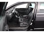 Volkswagen Passat Variant 1.8 TFSI Highline/ 16'' LMV/ Elek. Schuif-Kantel Dak/ LEER/ Stoelverw./ DYNAUDIO!/ RNS-510/ Groot Navi/ Clima/ Cruise/ Elek. pakket/ Isofix/ Radio-CD AUX/ LEDER. Stuur/ Mistl./ PDC/ Dakrails.