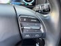 Hyundai Kona 1.6 GDI 141pk HEV Comfort | Camera | Carplay | Trekhaak | Cruise controle | Parkeersensoren | Navi by App | 16'' velgen