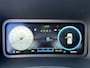 Hyundai Kona 1.6 GDI 141pk HEV Comfort | Camera | Carplay | Trekhaak | Cruise controle | Parkeersensoren | Navi by App | 16'' velgen