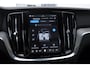 Volvo V60 T8 455PK Automaat Plug-in hybrid AWD Plus Dark Trekhaak / Head up display / / Trekhaak / Panoramadak / Keyless entry / Elektrische achterklep / Stoel - en stuurwielverwarming / BLIS / Adaptieve cruise control / Parkeersensoren met camera