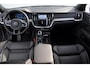 Volvo V60 T8 455PK Automaat Plug-in hybrid AWD Plus Dark Trekhaak / Head up display / / Trekhaak / Panoramadak / Keyless entry / Elektrische achterklep / Stoel - en stuurwielverwarming / BLIS / Adaptieve cruise control / Parkeersensoren met camera