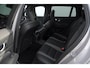 Volvo V60 T8 455PK Automaat Plug-in hybrid AWD Plus Dark Trekhaak / Head up display / / Trekhaak / Panoramadak / Keyless entry / Elektrische achterklep / Stoel - en stuurwielverwarming / BLIS / Adaptieve cruise control / Parkeersensoren met camera