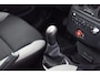 Renault Clio 1.2 Authentique/ 5-Drs/ Trekhaak/ Airco/ Cruise/ Elek. pakket/ Isofix/ Radio-CD AUX/ Multi. Stuur/ Mistl./ Dakspoiler.
