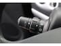 Renault Clio 1.2 Authentique/ 5-Drs/ Trekhaak/ Airco/ Cruise/ Elek. pakket/ Isofix/ Radio-CD AUX/ Multi. Stuur/ Mistl./ Dakspoiler.
