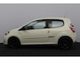 Renault Twingo 1.2 16V Dynamique/ D-Riem verv: 176.000 KM!/ Clima/ Cruise/ Elek. pakket/ Isofix/ Bluetooth/ Multi. LEDER. Stuur/ Mistl./ Dakspoiler.