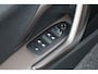 Peugeot 2008 1.6 VTi Féline/ Trekhaak/ Panorama-Dak/ Extra getint glas/ Half-Leder - Alcantara/ Navi/ Clima/ Cruise/ Bluetooth/ Multi. LEDER. Stuur/ Mistl./ PDC V+A/ LED Dagrijverl./ Dakrails.